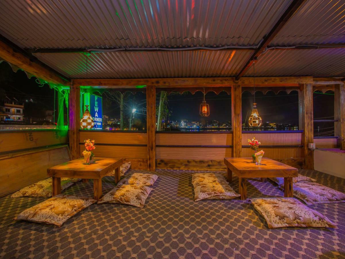 Hotel Fewa Corner & Restro Pokhara Exterior foto