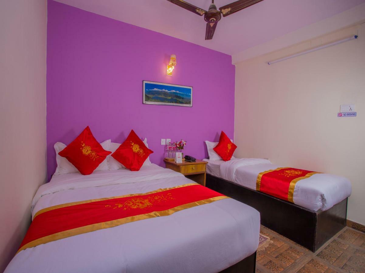 Hotel Fewa Corner & Restro Pokhara Exterior foto