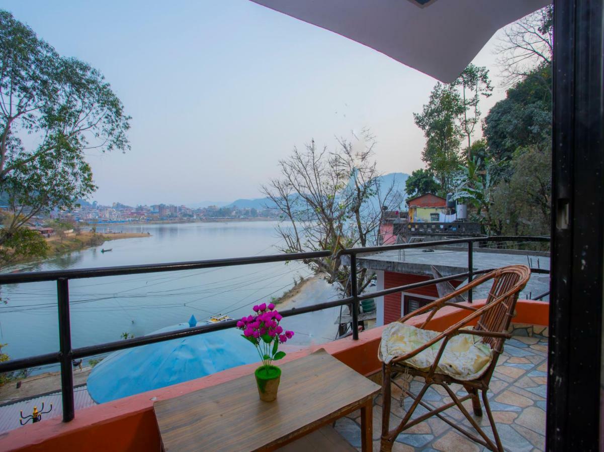 Hotel Fewa Corner & Restro Pokhara Exterior foto