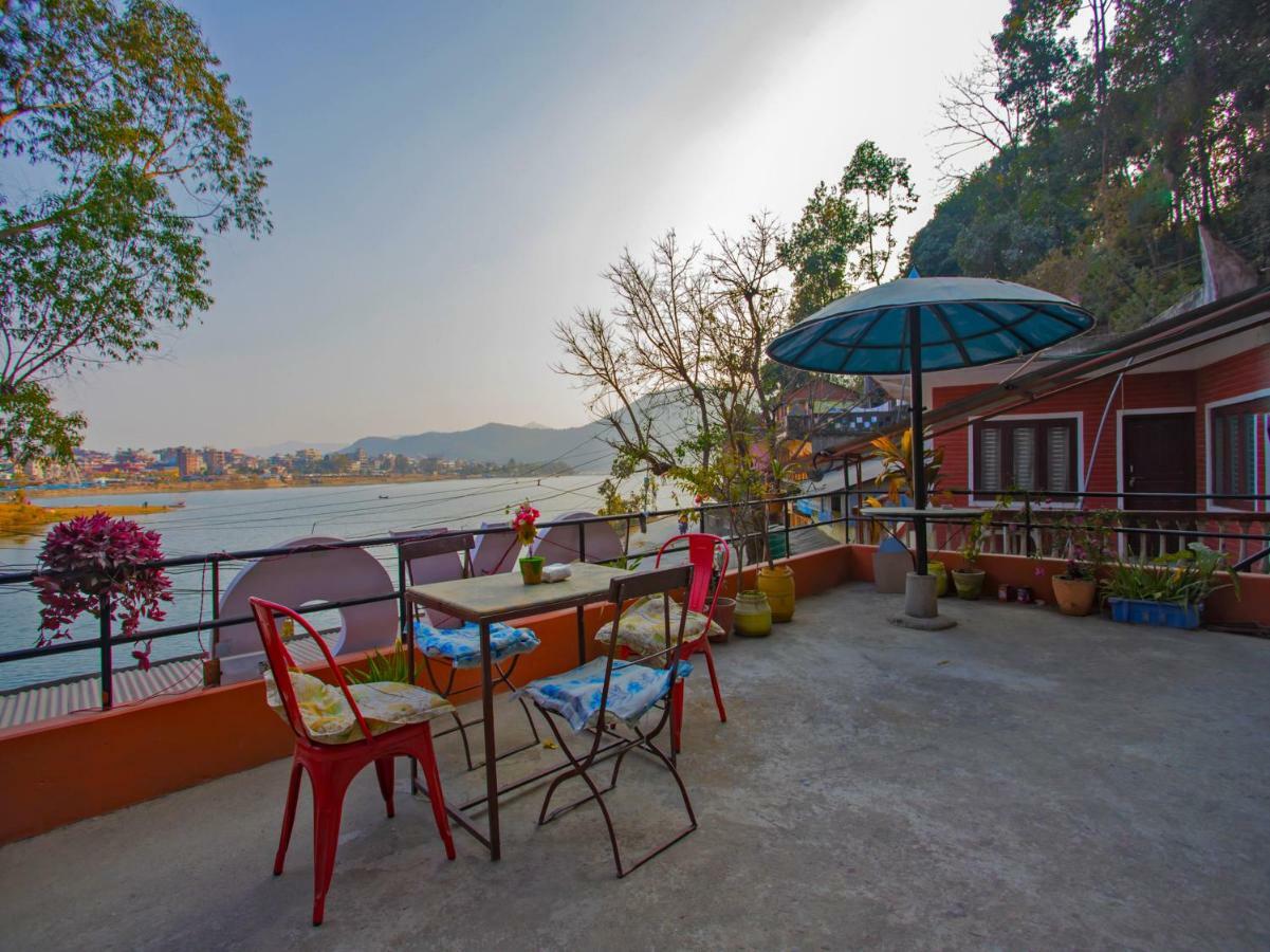 Hotel Fewa Corner & Restro Pokhara Exterior foto